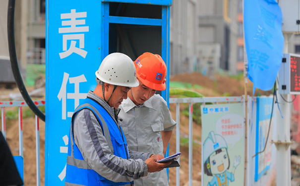 項目現(xiàn)場施工交底 技術(shù)服務(wù)在一線.jpg