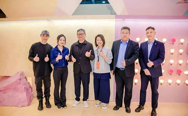 立邦打卡“MAGIC·光影奇境”，開(kāi)啟奇幻美學(xué)之旅！