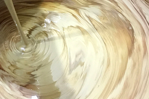 水性醇酸調(diào)和漆用什么稀釋?